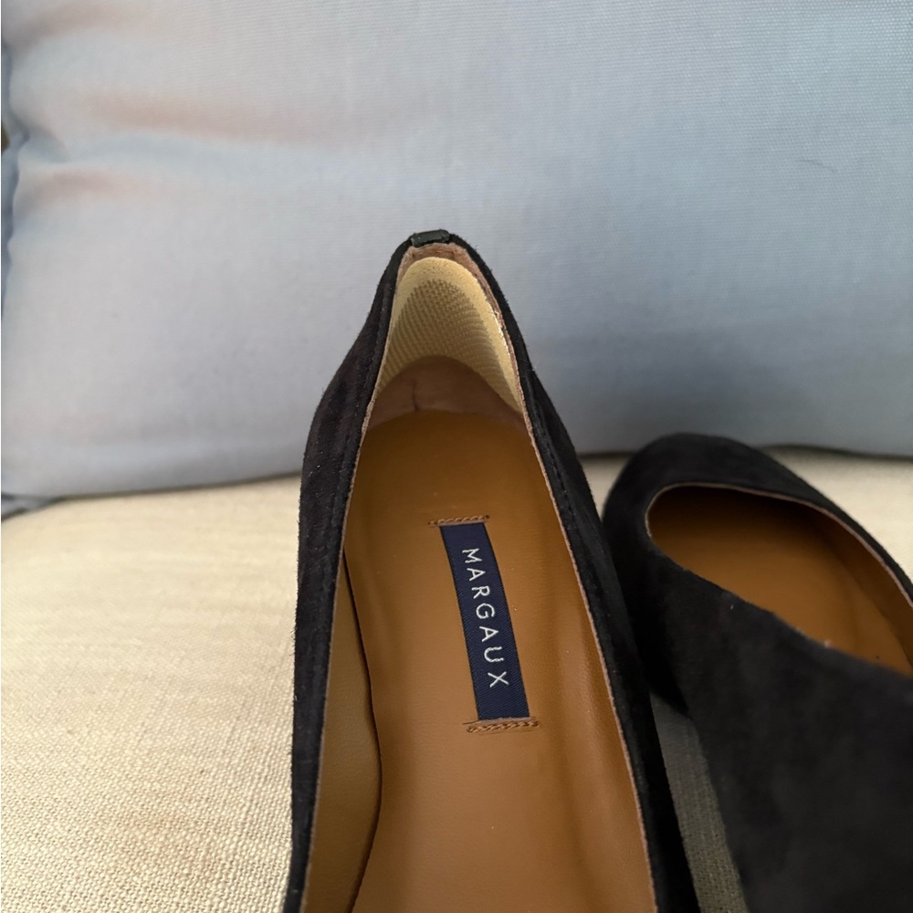 Margaux Black Flats Timeless Style - Picture 8 of 8